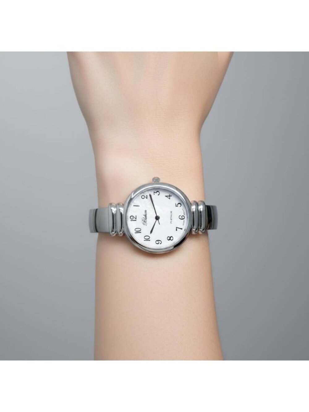 Women's Silver Stylish Pearl Cuff Bracelet Quartz Movement Metal hinged Watch - Picture 4 of 6